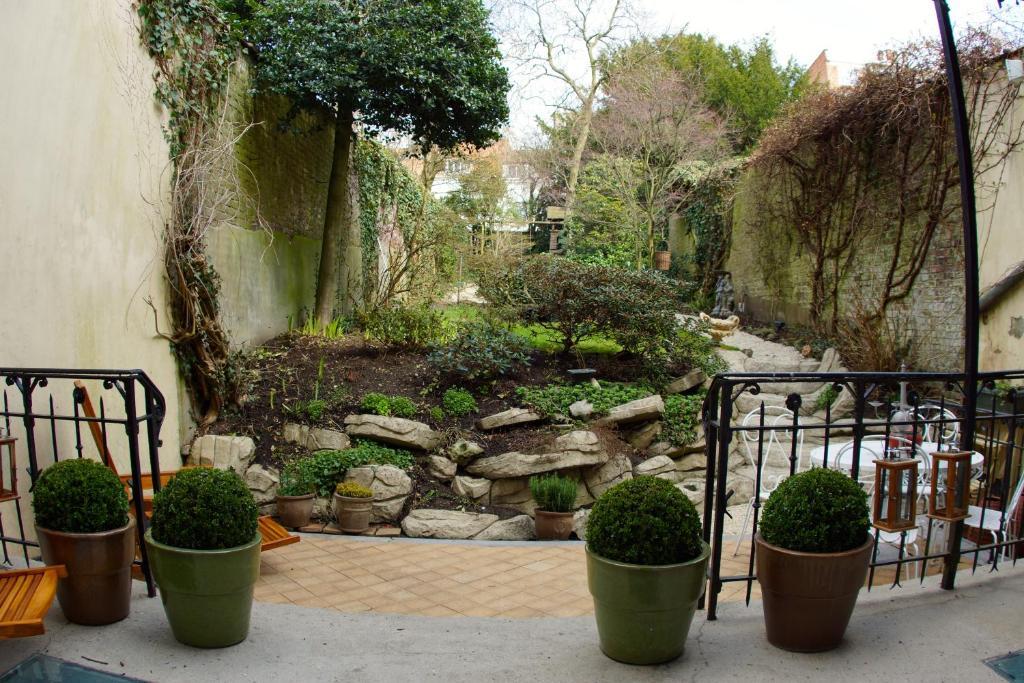B&B Villa Leopoldine Brussels Guesthouse Ixelles Room photo